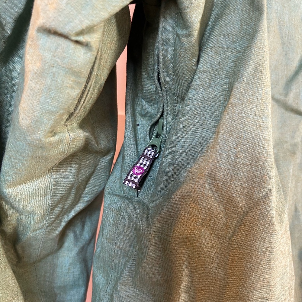 Roxy Green Snowboard Jacket Medium - image 5